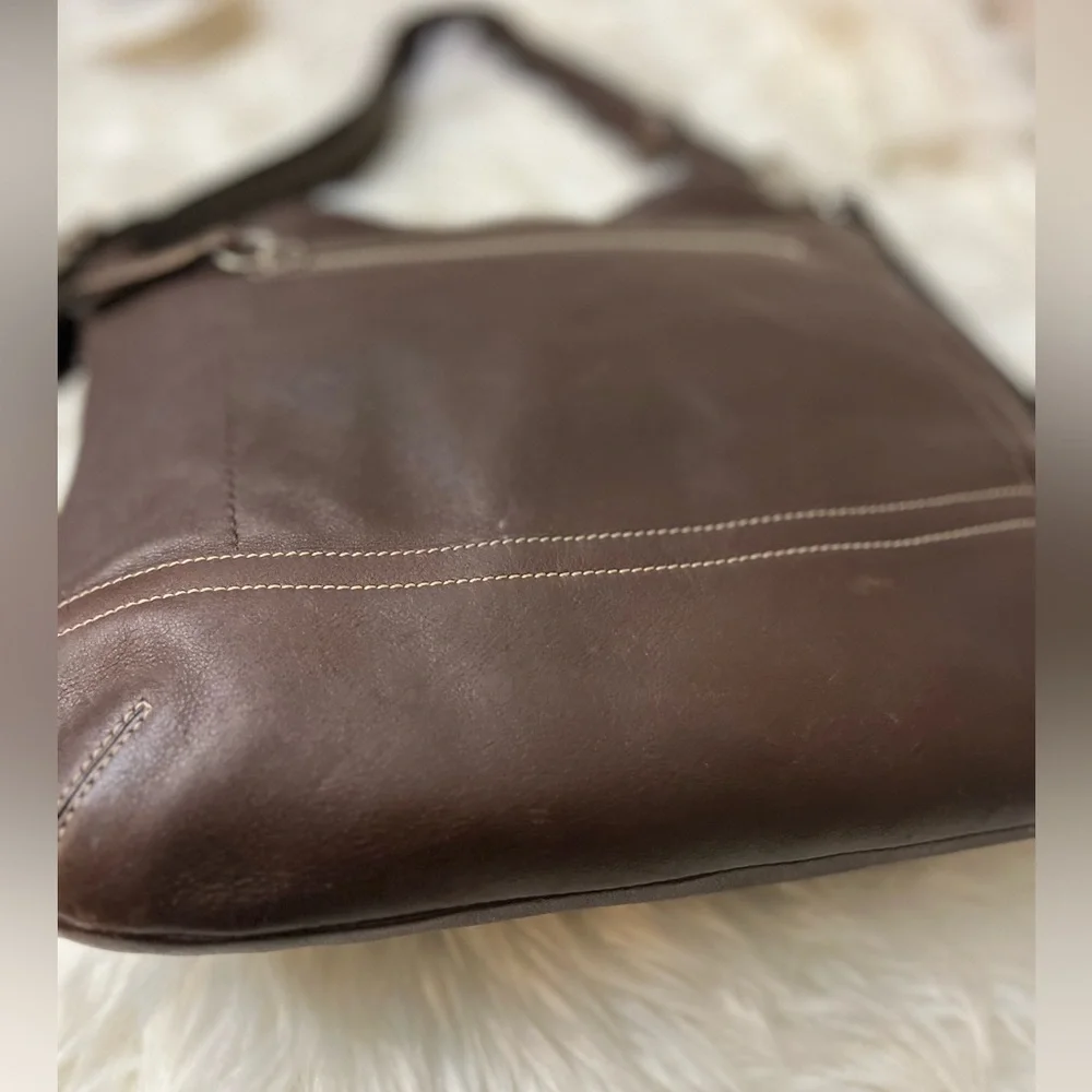Vintage Coach #1414 Elegant Brown Leather Shoulder Bag